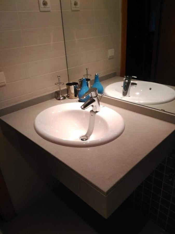 Stylish Flat, 2 Bathrooms And Swimming Pool, Next To The Beach! Sant Adrià de Besòs Exterior foto