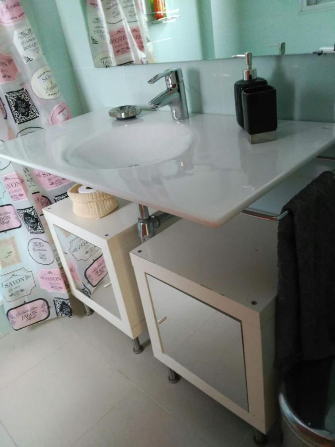 Stylish Flat, 2 Bathrooms And Swimming Pool, Next To The Beach! Sant Adrià de Besòs Exterior foto