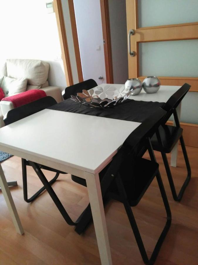 Stylish Flat, 2 Bathrooms And Swimming Pool, Next To The Beach! Sant Adrià de Besòs Exterior foto